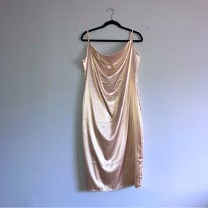 Unknown Fabulous Vintage satin full slip with zipper back in cream.